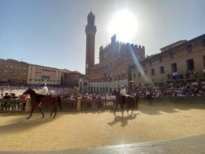 Palio 2 luglio 2024, le batterie della Tratta in tempo reale
