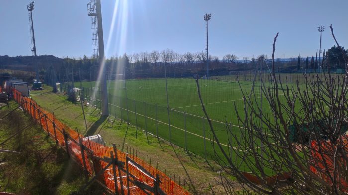 Campo sportivo Taverne d'Arbia, ok alla realizzazione delle tribune coperte
