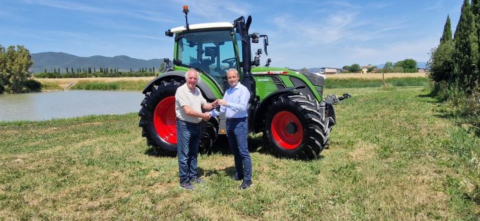 Consorzio di Bonifica 6 Toscana Sud, ecco un nuovo trattore di ultima tecnologia