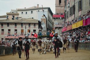 Palio di Siena, si corre stasera alle 19. Gli orari
