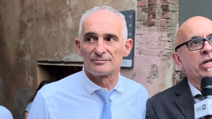 Palio rinviato, riunione capitani e sindaco: si corre domani alle 19, busta resta la stessa
