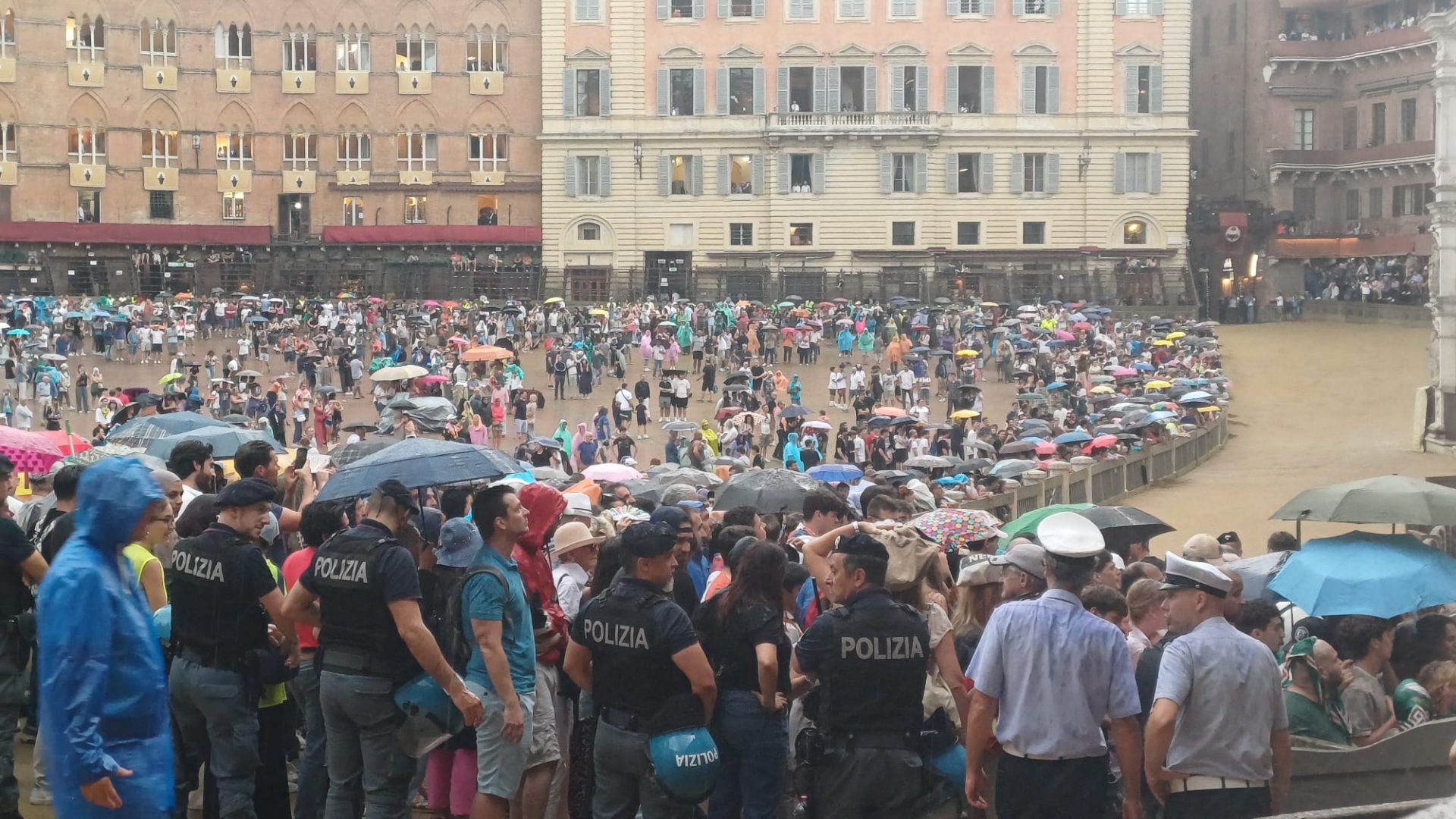 Palio, tutte le carriere rinviate negli anni Settanta e Duemila a causa del maltempo