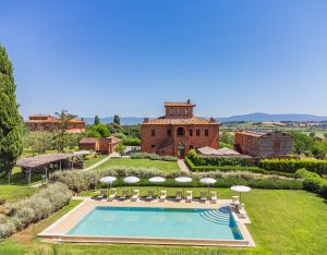 Sinalunga: Villa Leopoldina, in vendita un gioiello ricco di storia