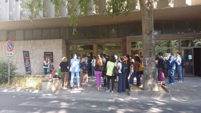 Suicidi in carcere, la protesta degli avvocati di Siena