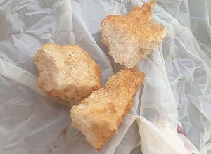 Siena, spugne fritte in un giardino condominiale al Petriccio