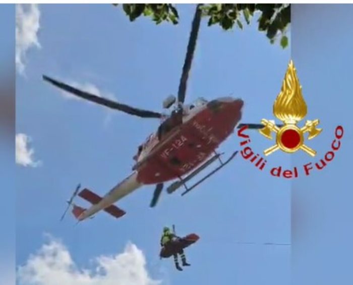 Si infortuna durante un'escursione sul Monte Amiata, donna recuperata dai Vigili del Fuoco