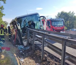 Altro incidente mortale sull'A1, feriti trasportati anche a Siena