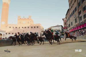 Palio di Siena, la Giunta approva compensi ai proprietari