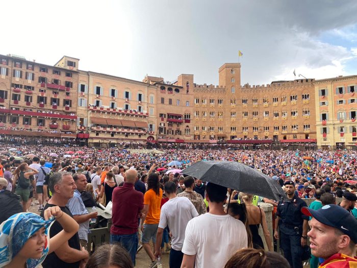 Sorveglianza per il Palio, perch&eacute; non coinvolgere la Protezione civile? Interrogazione di Micheli e Piccinni