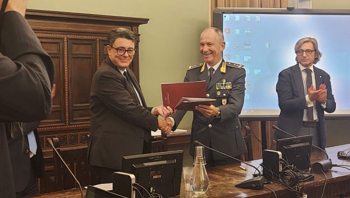 Guardia di Finanza, firmata la convenzione con l'Universit&agrave; di Siena