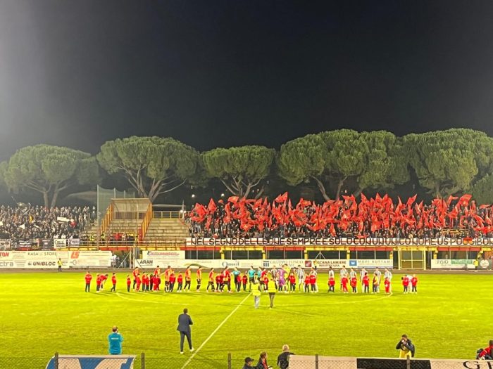 Serie D: Poggibonsi-Siena, il derby finisce in parit&agrave;