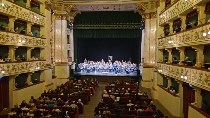 Siena, grande successo per il concerto della Banda Citt&agrave; del Palio al Teatro dei Rinnovati