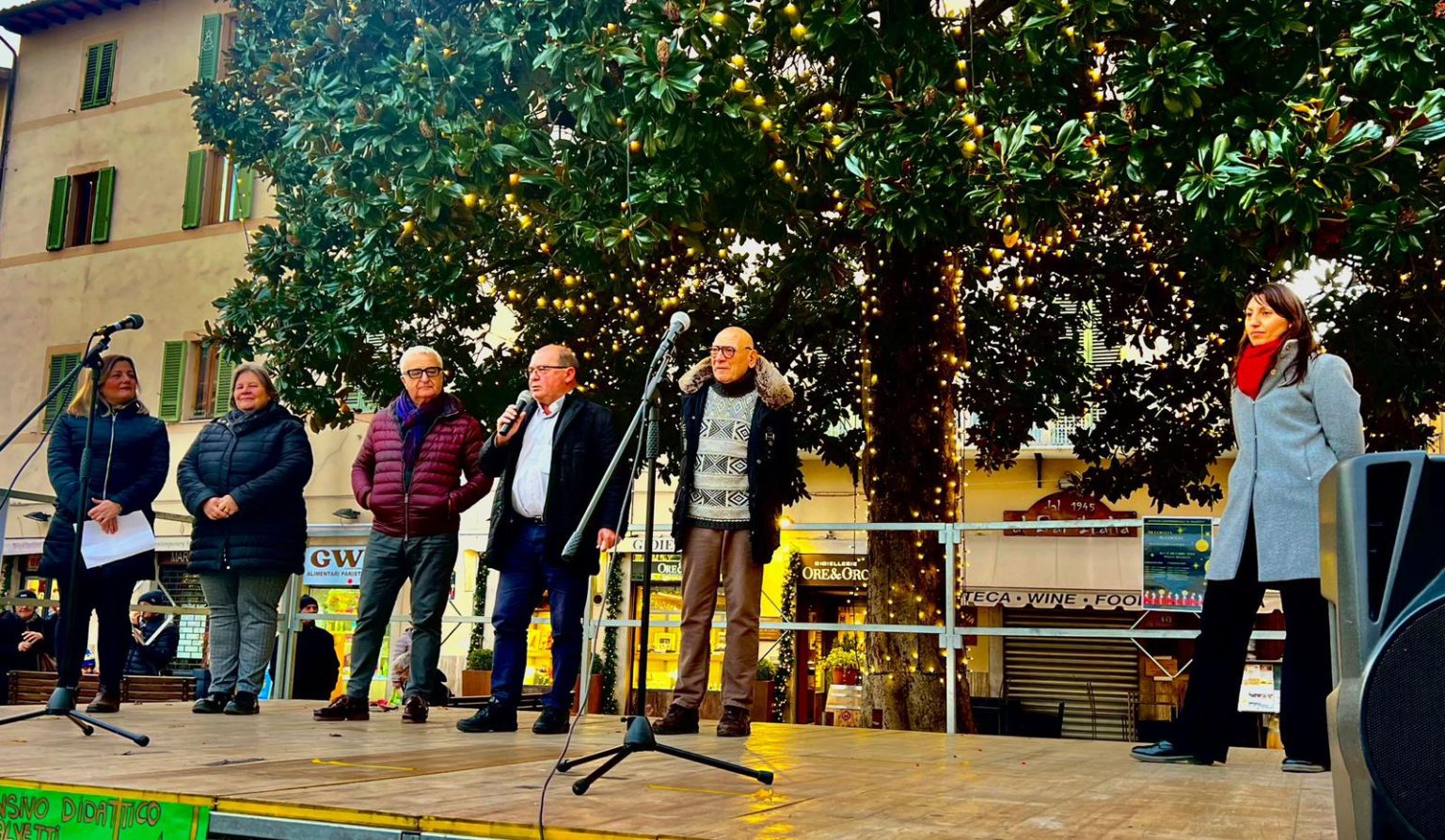 Colle Val d'Elsa, in Piazza Arnolfo il concerto di Natale delle scuole ...