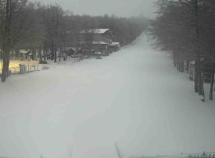 Festa dell'Immacolata imbiancata sul Monte Amiata, &egrave; arrivata la prima neve