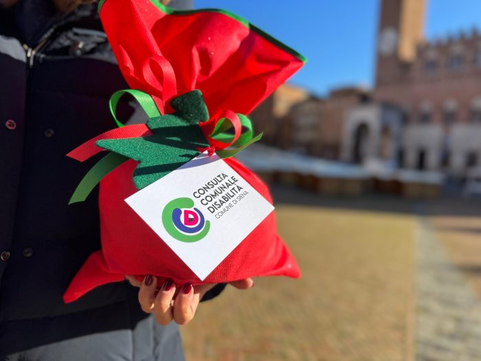 Mercato nel Campo a Siena, &ldquo;Panettoni solidali&rdquo;: iniziativa a favore della Consulta della Disabilit&agrave;