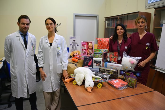 Progetto “Secret San Nicola”: professionisti e pazienti della Radioterapia delle Scotte insieme per i bambini ucraini