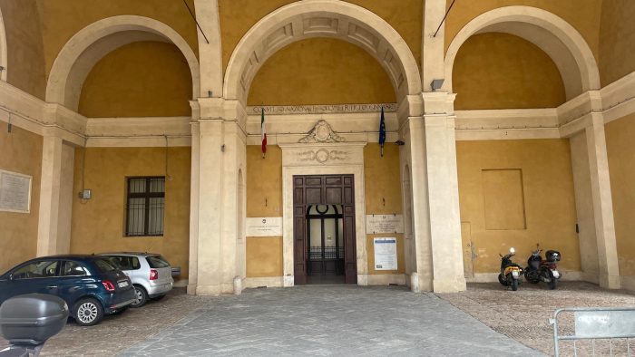 Ispezione ministeriale nelle scuole, presa di posizione dei professori del Piccolomini di Siena