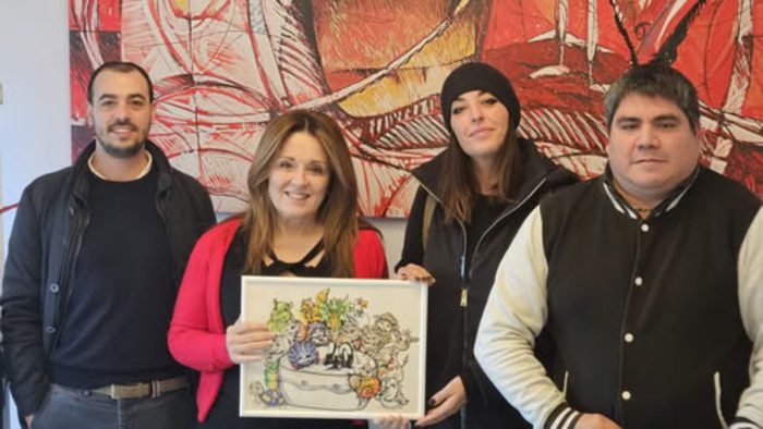 Contrade e solidariet&agrave;, i quarantenni fanno una donazione alla Lilt di Siena