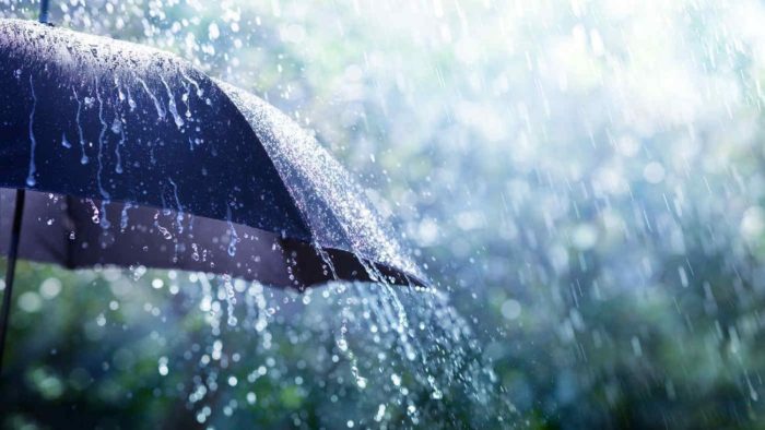 Pioggia, vento e mareggiate: gioved&igrave; 19 febbraio codice giallo in Toscana