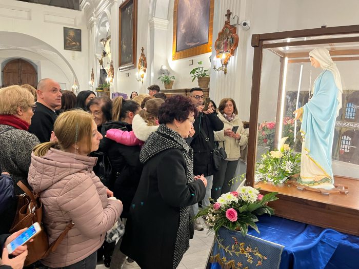 "Tre giorni con Maria", a Siena il pellegrinaggio della Vergine della Medaglia Miracolosa