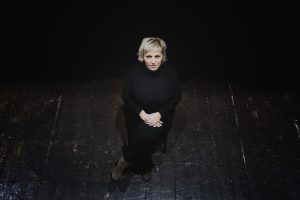 Monteriggioni, Daniela Morozzi e il coro Le Musiquorum celebrano il 25 Aprile al complesso di Abbadia Isola