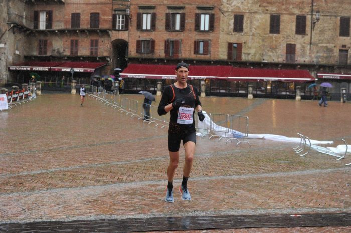 Mille atleti per il decimo compleanno di Terre di Siena Ultramarathon