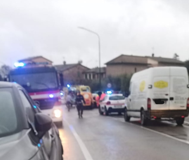 Siena, incidente sulla Cassia alla Coroncina: traffico in tilt