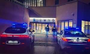 Rissa tra tre extracomunitari a Porta Siena, provvedimenti del Prefetto: un espulsione e due DASPO urbani