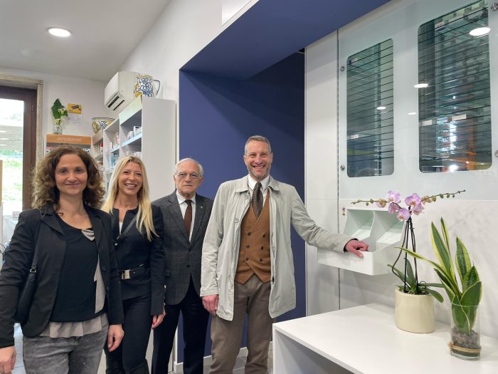 Siena, dietro il bancone della farmacia arriva il robot dell'Asp Città di Siena