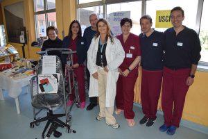 Biblioteca Ospedaliera Scotte Siena, con AVO e AUSER donati oggetti utili ad alcuni reparti