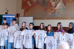 Tre alunni di Siena vincono il concorso regionale "La paura, hai paura della guerra?"