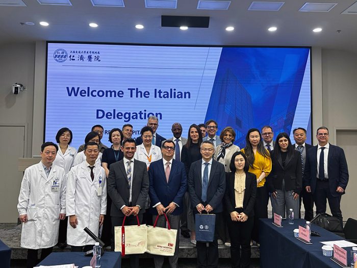 Collaborazioni internazionali, l'ospedale le Scotte di Siena a Shangai con cinque professionisti