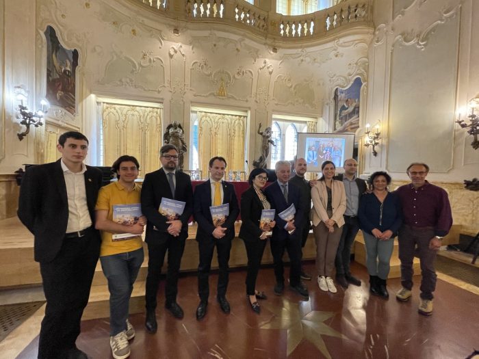 "Una profonda amicizia nel segno dell'Aquila": cent'anni di legame tra Contrada e Città in un volume