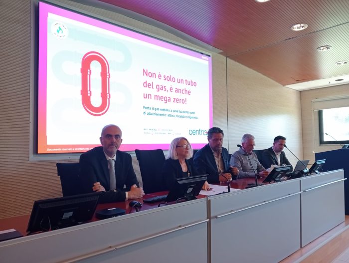 Allacciamenti rete gas metano, con Centria sono a “costo zero”