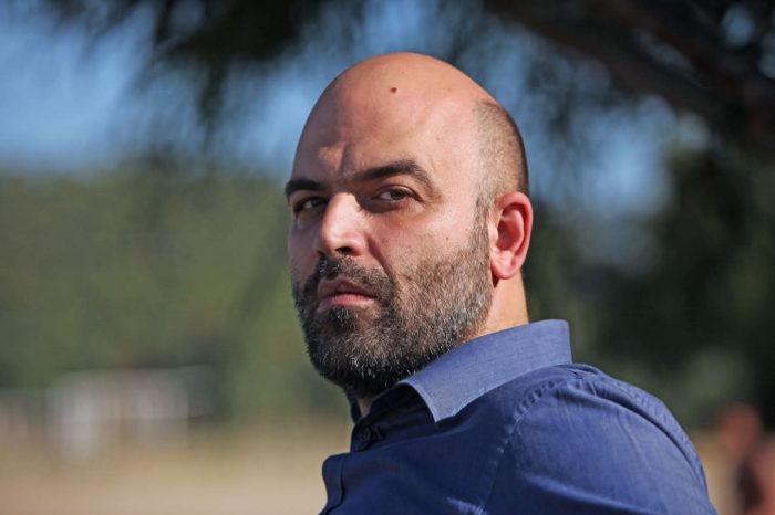 Roberto Saviano: "La mia Contrada di Siena preferita &egrave; la Torre"