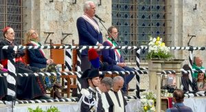 Giani a Siena alle Feste Cateriniane: "Santa Caterina l'emblema del non lasciare indietro nessuno"