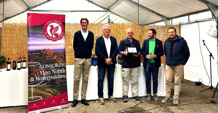 Professione Cantiniere: Francesco Paolo Buonvino è il migliore dell'anno per il Vino Nobile di Montepulciano