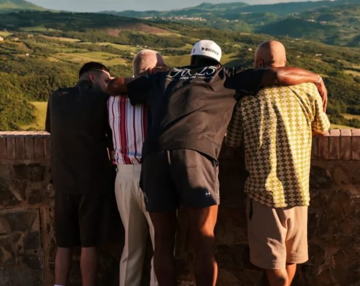 La star Nba Jimmy Butler in Val d'Orcia per il compleanno di J Balvin
