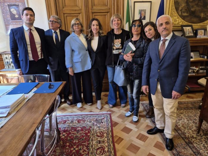Casi di violenza a Siena, Fdi incontra il Prefetto: "Alcuni richiedenti asilo protagonisti di risse allontanati dai Cas"