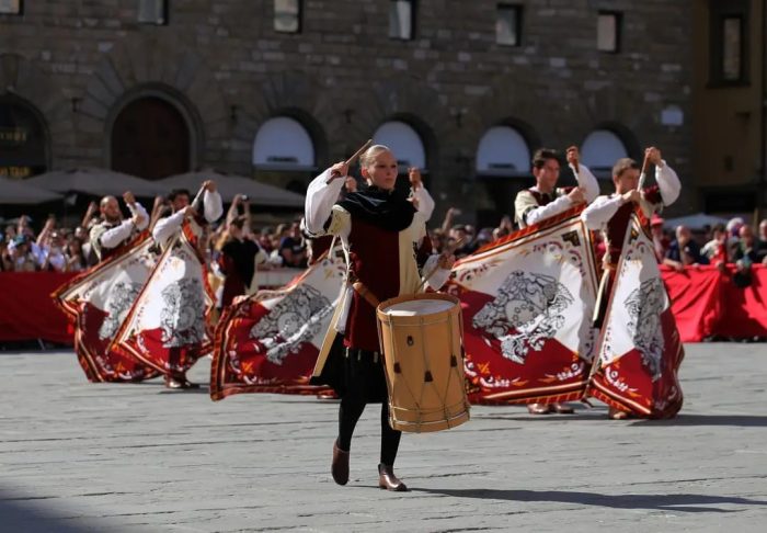 Contrade di Montepulciano, il Gruppo Sbandieratori e Tamburini fa incetta di premi al 32° Trofeo Marzocco di Firenze