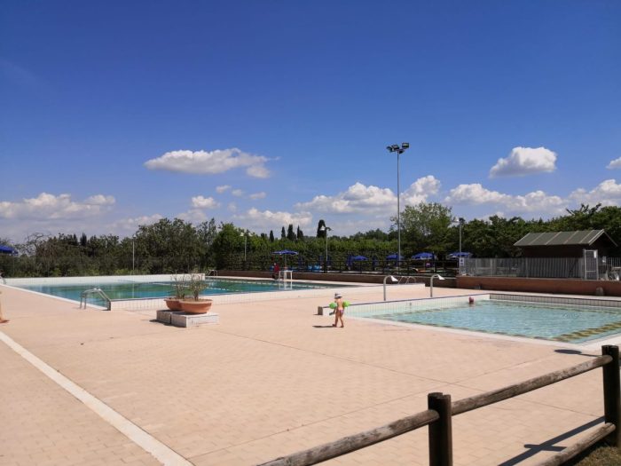 San Gimignano, da sabato 24 maggio riapre la piscina comunale