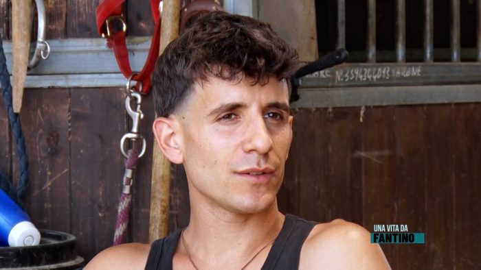 Palio di Siena, Virgola: "La felicit&agrave; pi&ugrave; grande? Rientrare in contrada dopo la corsa e sentirsi accolto come in un grande abbraccio"