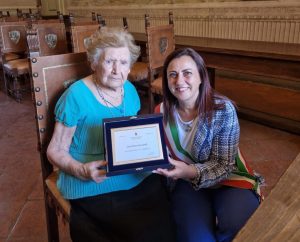 I festeggiamenti per Cesarina: 110 anni di vita, memoria e straordinaria vitalità