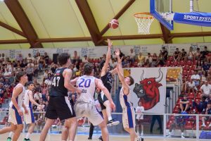 Basket, l'Aquila Trento è campione d'Italia Under 17. Battuta Cantù nella finale di Chiusi
