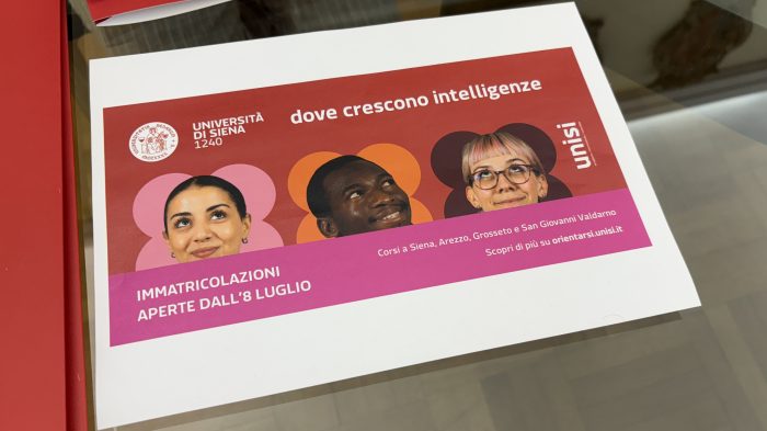 UniSi sceglie il claim "Dove crescono intelligenze" per le nuove immatricolazioni: un'università che fa fiorire i talenti