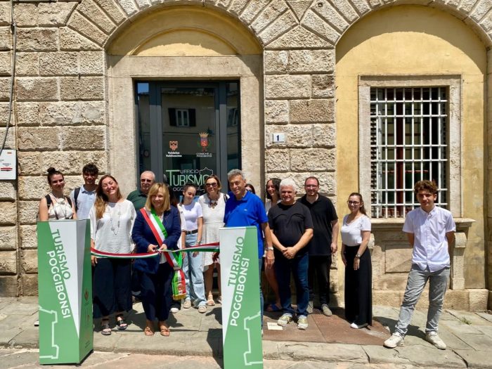 Poggibonsi, da oggi aperto l’Ufficio del turismo in centro