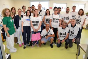 Delegazione di lavoratori Beko a donare il sangue all&rsquo;Aou Senese insieme all&rsquo;Avis