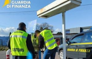 Guardia Finanza Siena, sequestrati 70mila litri di gasolio non conforme perchè altamente infiammabile