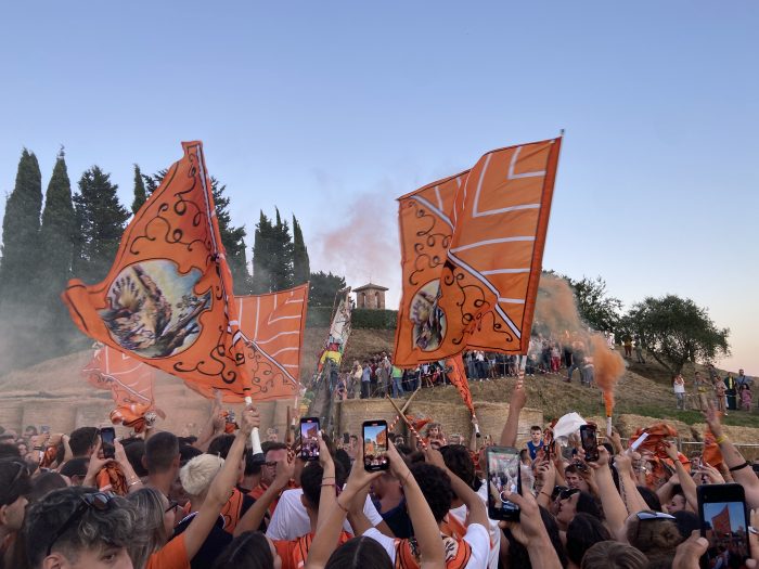Palio di Casole d’Elsa: Casole Campagna trionfa con Antonio Siri detto Amsicora e Chimera da Clodia