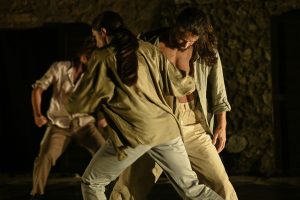 Asciano ospita "Immemori" della compagnia Motus, danza contro la guerra